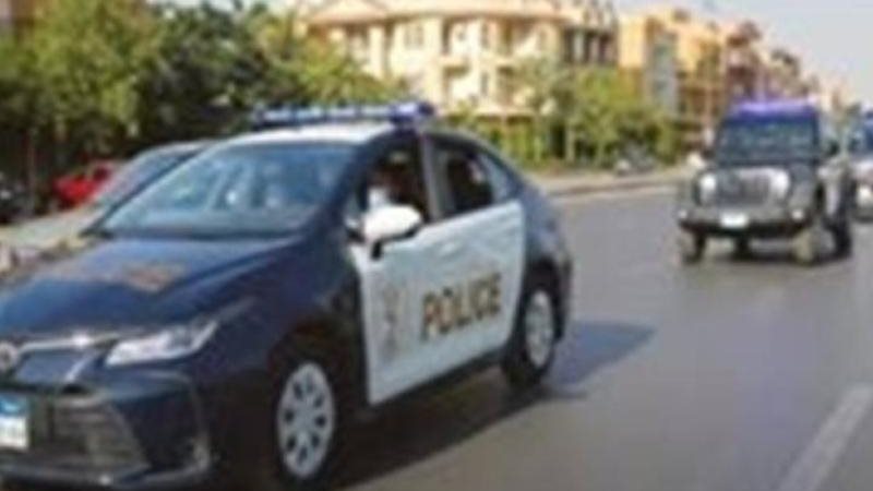 ضبط سيارة وقائدها