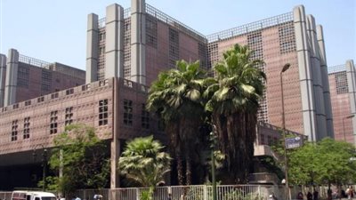 قصر العينى يكشف حقيقة رفض استقبال أستاذ جامعى وزوجته بعد إصابتهما بكورونا