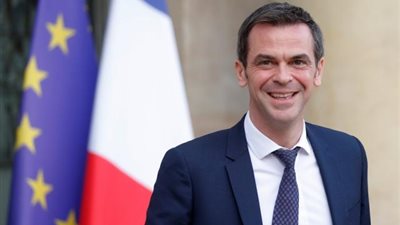 أول تعليق من وزير الصحة الفرنسى بعد الموافقة على استخدام لقاح فايزر