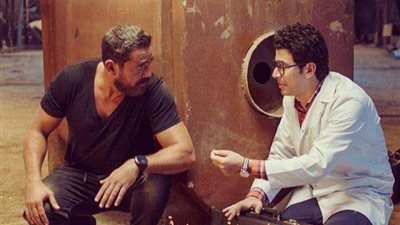 محمد أنور برفقة أمير كرارة من كواليس ”اسعاف يونس”: باشا مصر