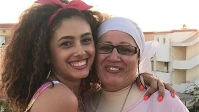 بعد تصدرها التريند.. موعد ومكان عزاء والدة الفنانة ريم أحمد