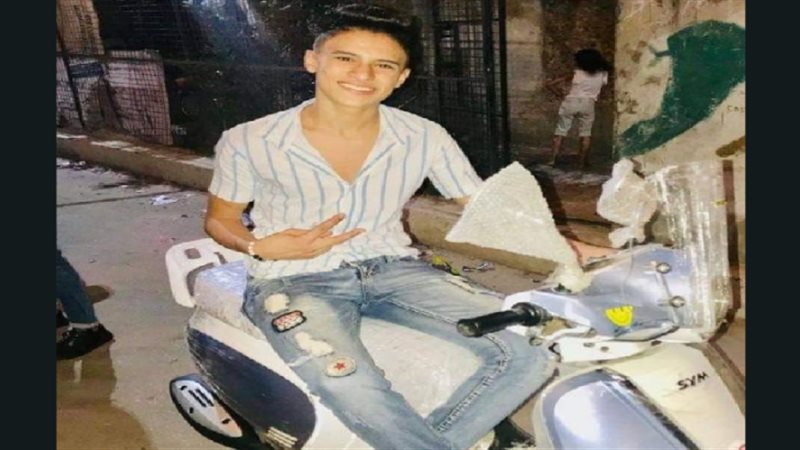 فتاة قامت بإنهاء