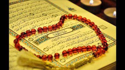 يثير جدلاً.. هل يجوز قراءة سورة الكهف يوم الجمعة في جماعة؟