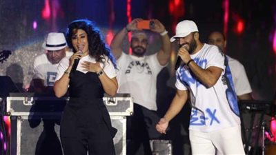 أيتن عامر تخطف الأنظار من تامر حسني في حفله الغنائي الأخير