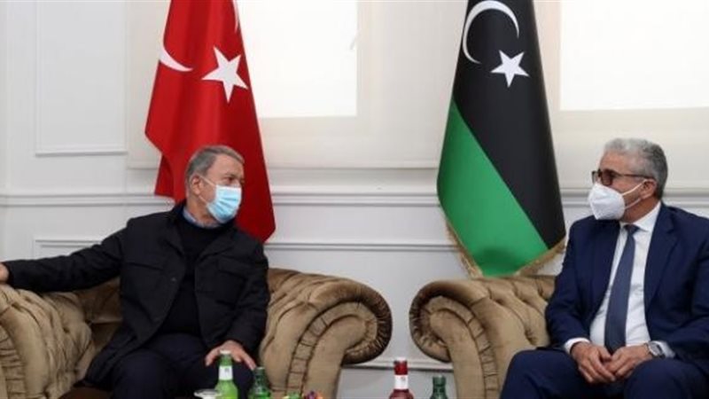خلوصي آكار وفتحي