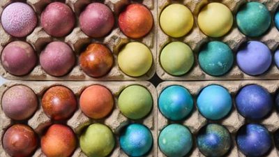 بمواد آمنة.. طرق تلوين البيض في شم النسيم