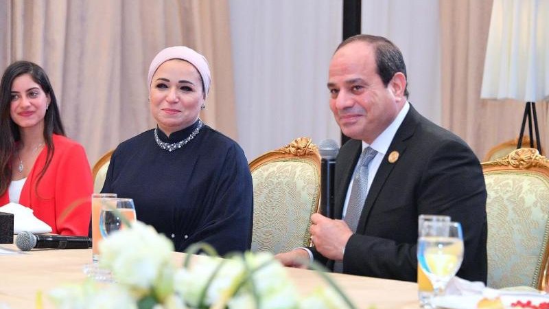 الرئيس السيسي والسيدة