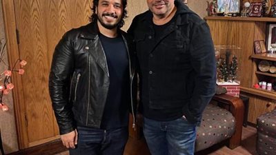 بعد انفصاله عن دينا الشربيني.. أول ظهور لـ عمرو دياب بإطلالة كاجوال