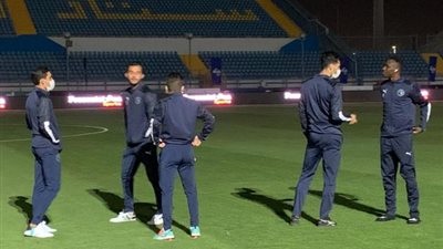 وصول بيراميدز لاستاد السويس لمواجهة سيراميكا كليوباترا