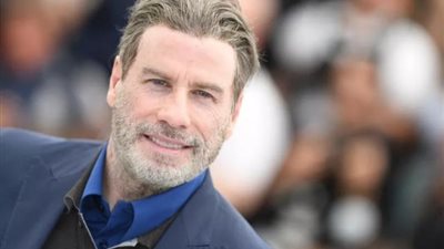 بعد رحيل زوجته.. حكاية أول عيد ميلاد يحتفل به جون ترافولتا مع ولديه