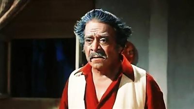 صورة نادرة للفنان توفيق الدقن في زفافه