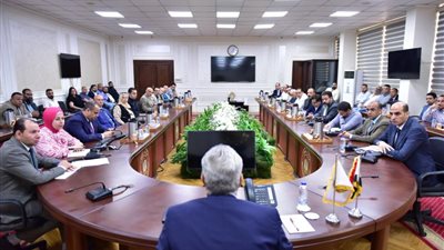 توجيهات عاجلة من وزير العمل بشأن عمالة موسم حج 2024