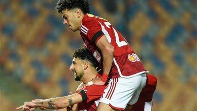 الأهلي يواصل انتصاراته في الدوري بالفوز علي الاتحاد برباعية
