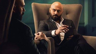 قبل انطلاق عرضه.. أحمد صلاح حسني يشوق الجمهور لمسلسل ”الدايرة”