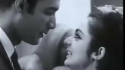 صور ممنوعة.. أول لقاء غرامي بين شهيرة والراحل محمود ياسين