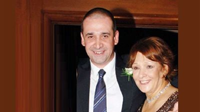 تعديل مكان عزاء والدة كريم عبد العزيز .. تعرف عليه