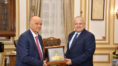 تعاون بين جامعتي القاهرة الدولية والشارقة في تكنولوجيا الفضاء وعلوم الفلك (صور وفيديو)