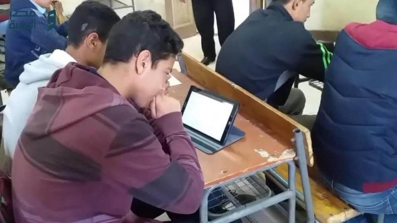 امتحانات أولى ثانوي