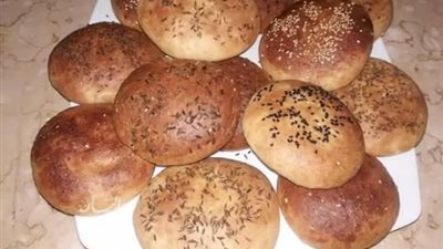 «زي المطاعم».. كيفية تحضير القرص الزبادي الشهية