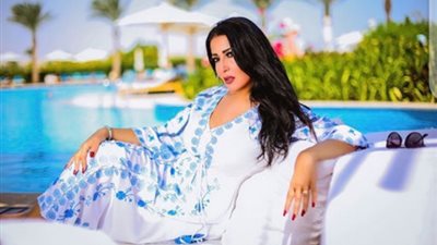 سمية الخشاب بإطلالة مختلفة عبر «انستجرام»