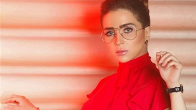 مي عز الدين تعود من جديد لتصوير ”خيط حرير”.. الشهر المقبل