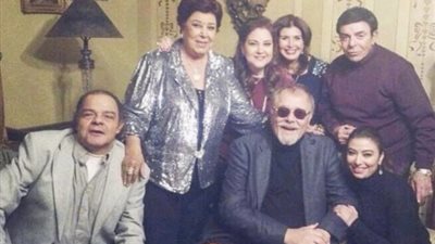 ناهد السباعي تحيي ذكرى رحيل رجاء الجداوي بصورة نادرة: أجمل صحاب في الدنيا