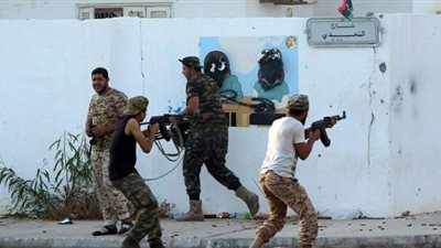 بين فيشمان و كونور هايني يكتبان.. ما الذي غيّر مجرى معركة طرابلس؟