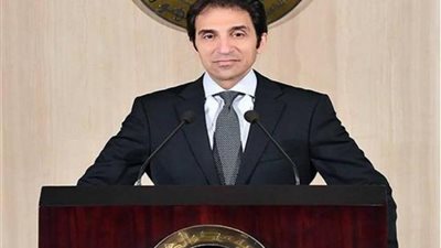 لماذا لم تلجأ مصر للإغلاق الكامل لمواجهة كورونا؟.. متحدث الرئاسة يجيب