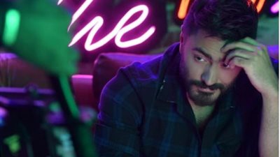 تامر حسنى يكشف موعد طرح أغنيته الجديدة ”صعبة”