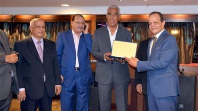 بالصور.. أسرة الجروب المعتمد للعاملين بالضرائب تحتفل بمرور عام علي إنشاءه