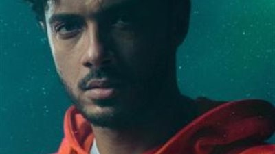 أسامة الهادي يعود للغناء بفيديو كليب ”لسه فيا حيل”