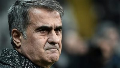 مدرب تركيا يطمح إلى الاستمرار في منصبه رغم الخروج المحبط من يورو 2020