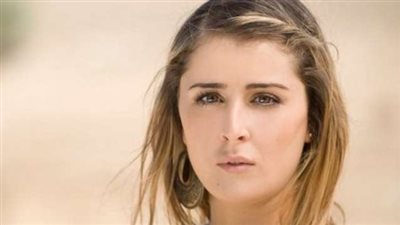 عائشة بن أحمد تلفت الأنظار بإطلالة جذابة