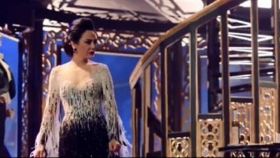 تفاصيل وموعد عرض مسرحية ”كوكو شانيل” للنجمة العائدة شريهان