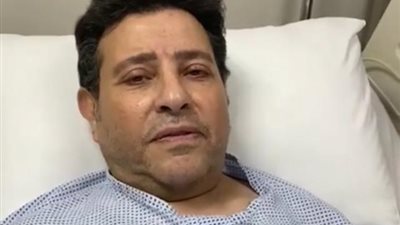 هاني شاكر  يتعرض لوعكة صحية خطيرة ونقله للمستشفى (فيديو)