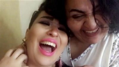 شيري هانم و زمردة.. تعرف علي أحدث ”حريم ”  التيك توك.. وقرار النائب العام بشأنهما