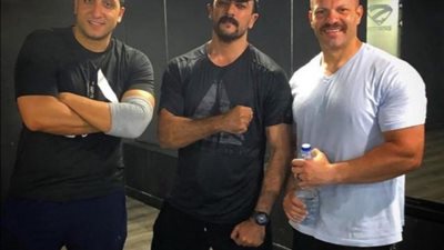 بالصورة.. أحمد العوضي يخطف الأنظار في أحدث ظهور له من داخل الجيم