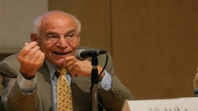 «فاروق الباز» يوضح علاقة فيروس كورونا بالغلاف الجوي