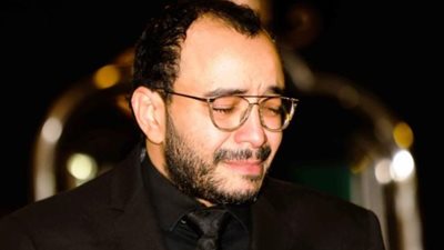 بكلمات مؤثرة.. حسام داغر ينعي مصمم السينوغرافية حسين العزبي