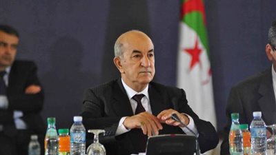 الرئيس الجزائري يتهم تركيا بـ”نقل السيناريو السوري إلى ليبيا”
