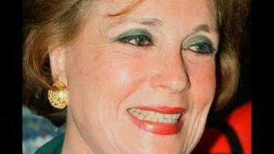 عاجل.. الرئيس  السيسي  يتقدم الجنازة العسكرية للراحلة جيهان السادات