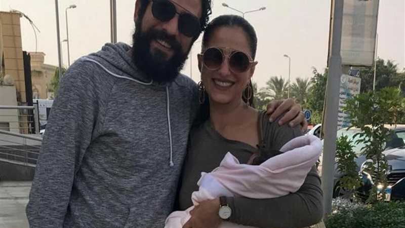 حنان مطاوع وعائلتها
