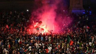 احتفالات الجماهير الإيطالية بلقب يورو 2020 تشهد عدة إصابات في ميلانو
