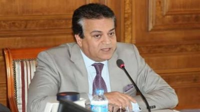 وزير التعليم العالى يعلن تعيين عمداء جدد بالجامعات