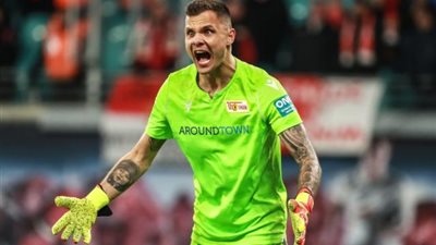 أوجسبورج يمدد عقد حارس المرمى جيكيفيتش حتى عام 2023