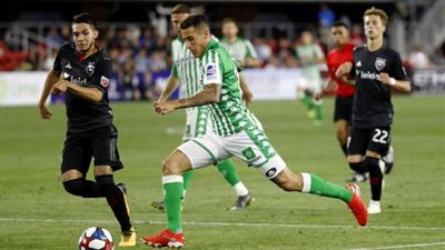 غرناطة يتعادل أمام ريال بيتيس 2/2 فى الدوري الإسباني