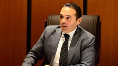 القابضة المعدنية تنتهى من تسوية 2.2 مليار جنيه ديون البترول بـ ”الحديد والصلب”