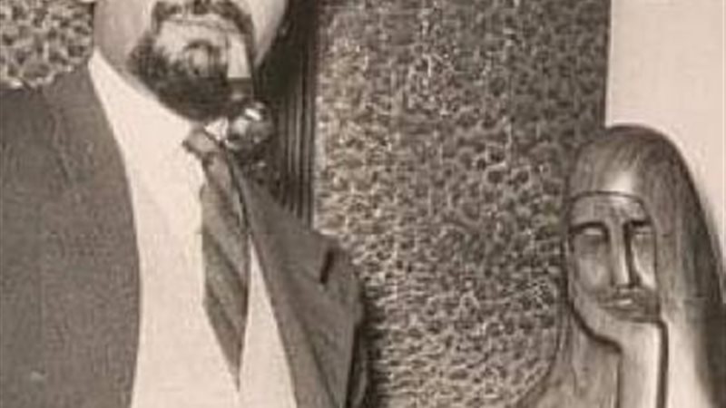 الفنان التشكيلي جمال