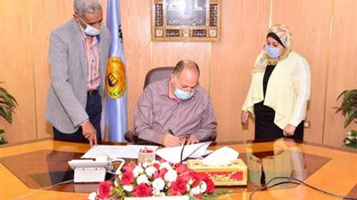 محافظ أسيوط يعتمد محضر جلسة إستماع المخطط الاستراتيجي لمدينة صدفا