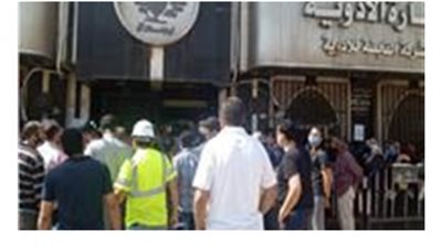 لماذا رفضت «صيادلة الإسكندرية» بيع الازيثرومايسين للشركة المصرية؟